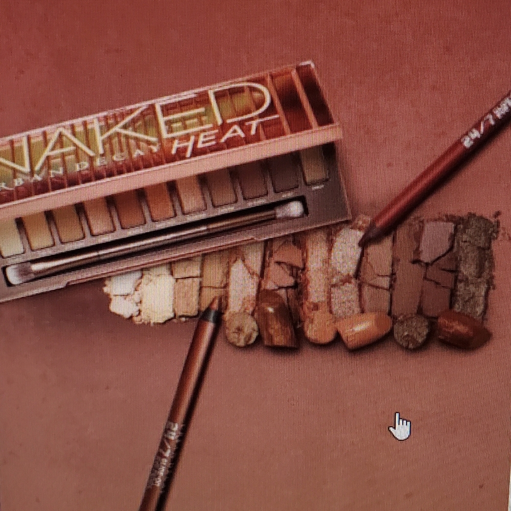 NWT Urban Decay Naked Heat Eyeshadow Palette